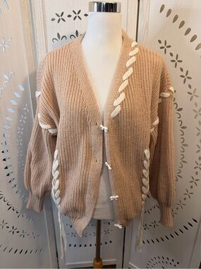 NWT Laced Bow Button Cardigan